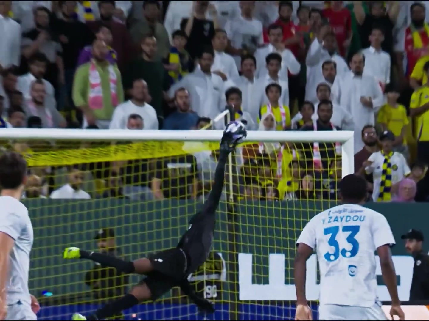 法拉利老了也还是法拉利慢镜头欣赏C罗精彩世界波